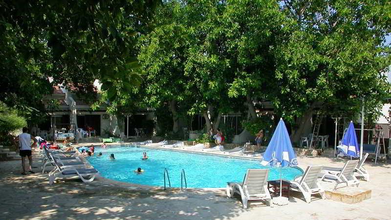 Celebrity Hotel Lapithos  Eksteriør billede
