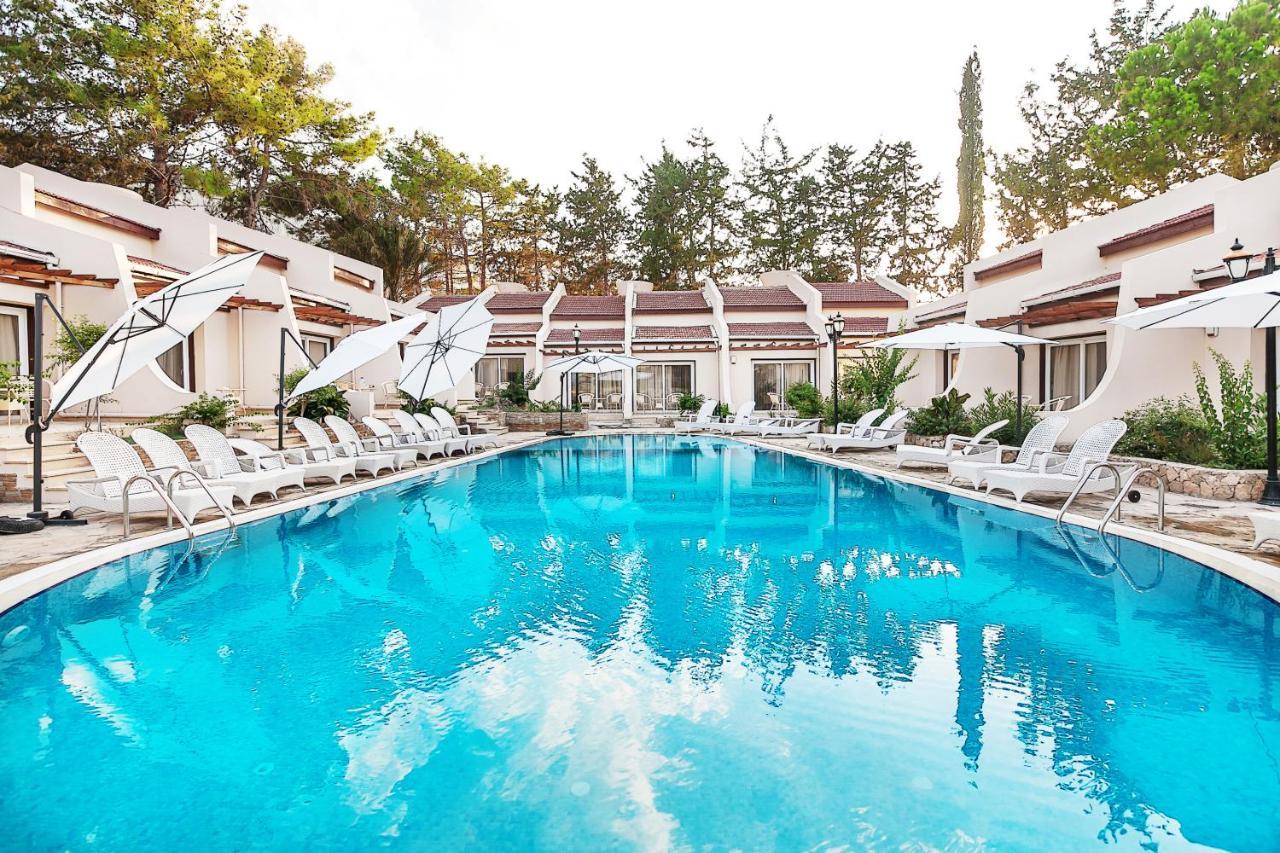 Celebrity Hotel Lapithos  Eksteriør billede